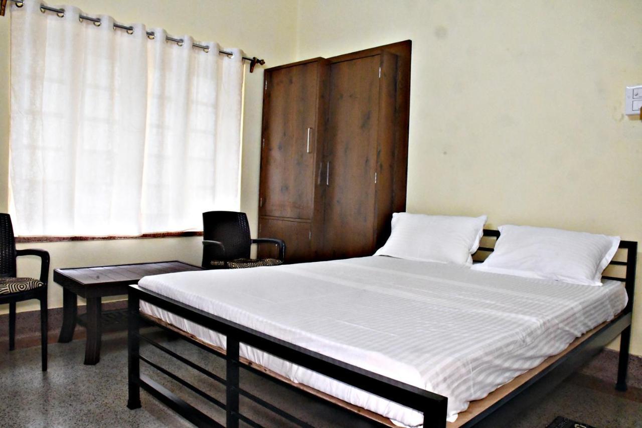 Jhargram Eshani Hotels&Guest House Exterior foto